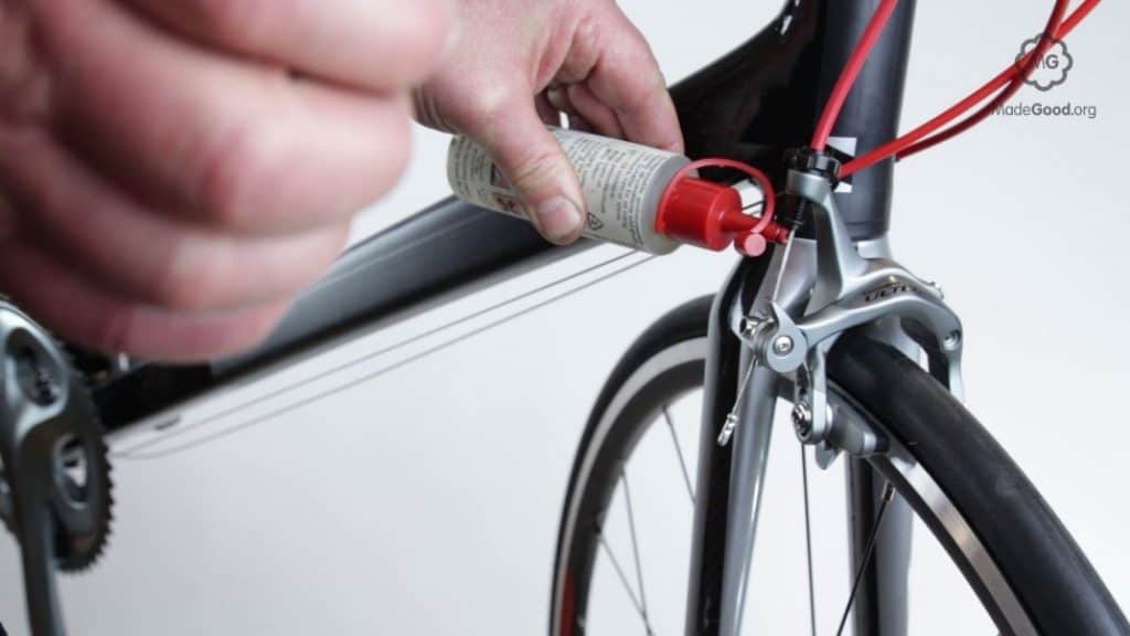What Kind of Oil can be Used for Your Bike Chain? ApexBikes