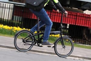 Folding Bikes vs. Standard Bikes Speed