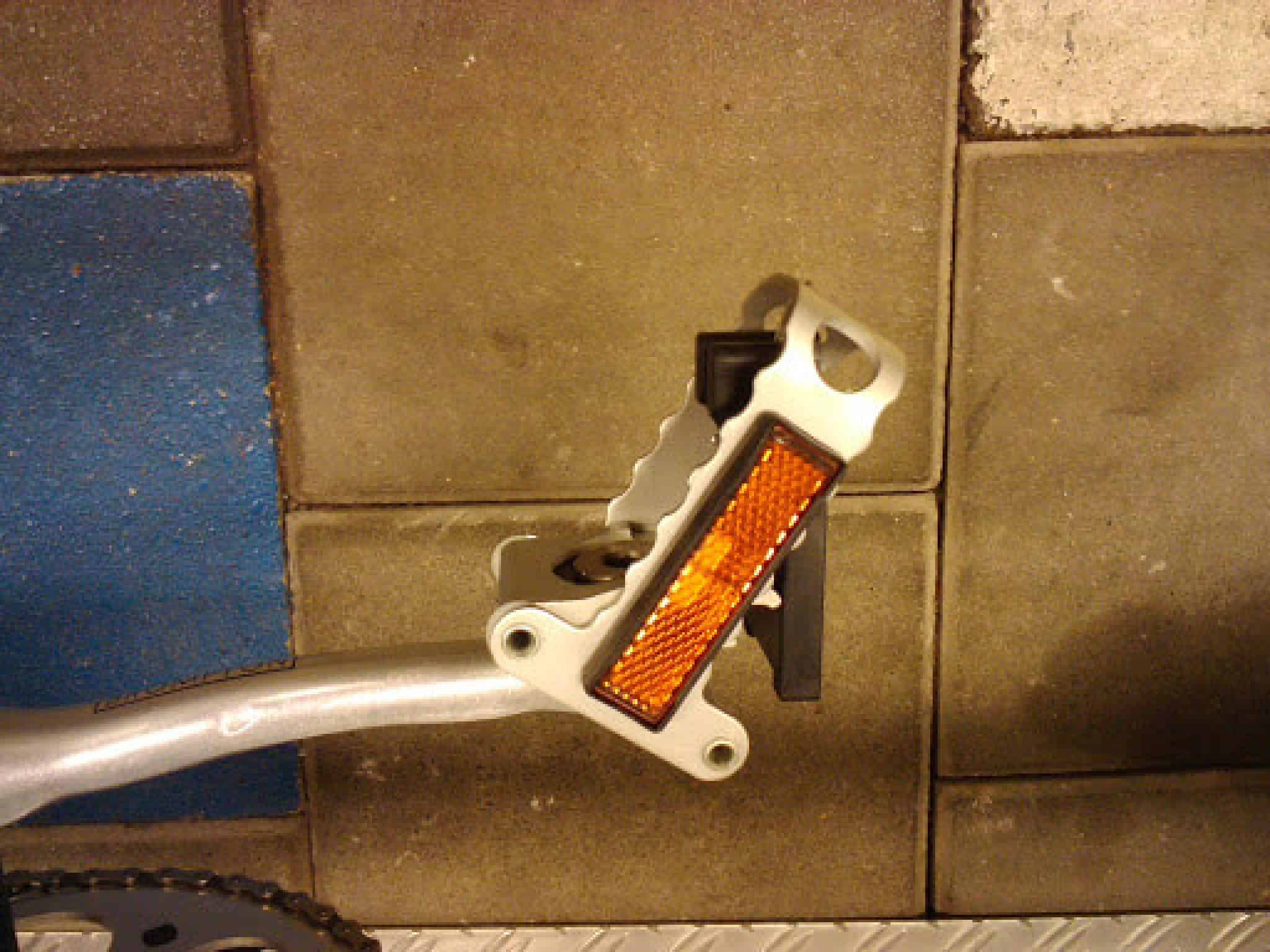 peloton pedal backwards