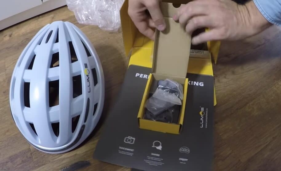 10 Best Bike Helmets with LED Lights (Updated 2021) - ApexBikes