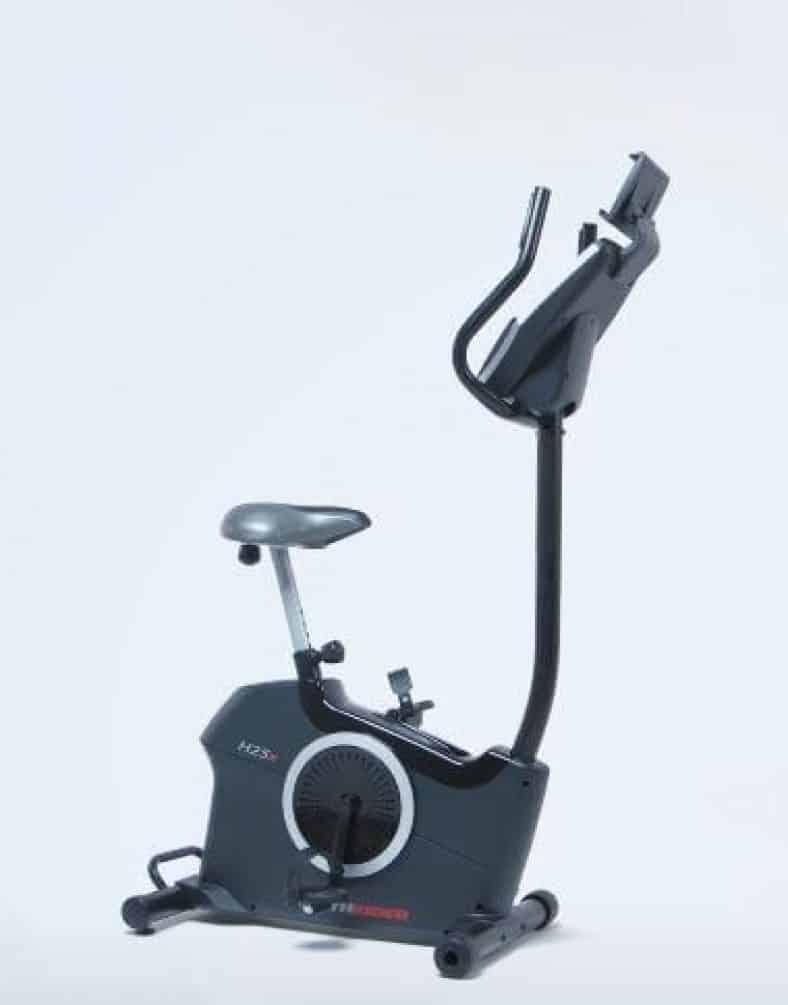 what is the difference between a stationary bike and a spin bike