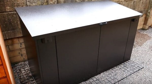 Metal bicycle shed from Asgard