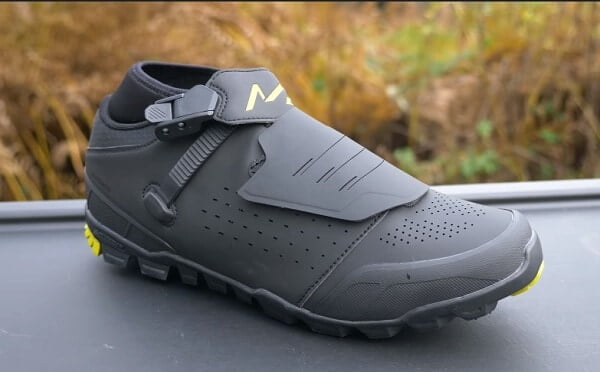 All mountain enduro shoes