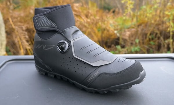 Winter mountain bike shoes