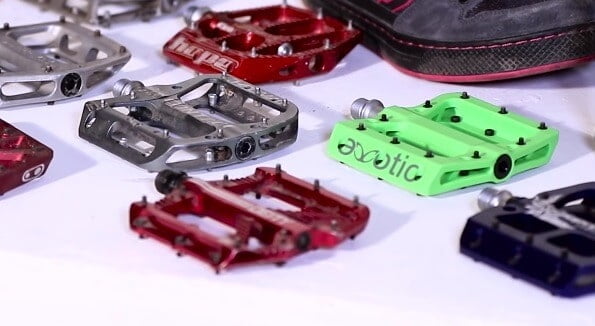 Flat pedals